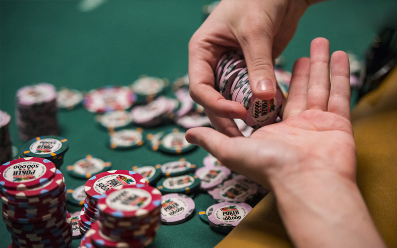 Lý do khi chọn action bet trong poker - bet value và bet bluff