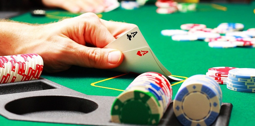 Perlu Anda ingat, bermain Poker Texas bukanlah permainan yang mengandalkan keberuntungan!