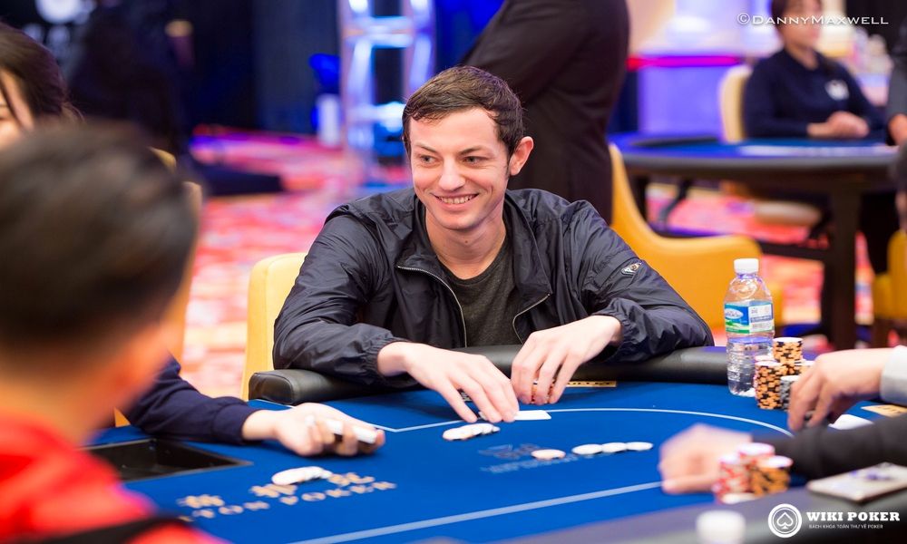 Tiểu sử top pro poker Tom Dwan