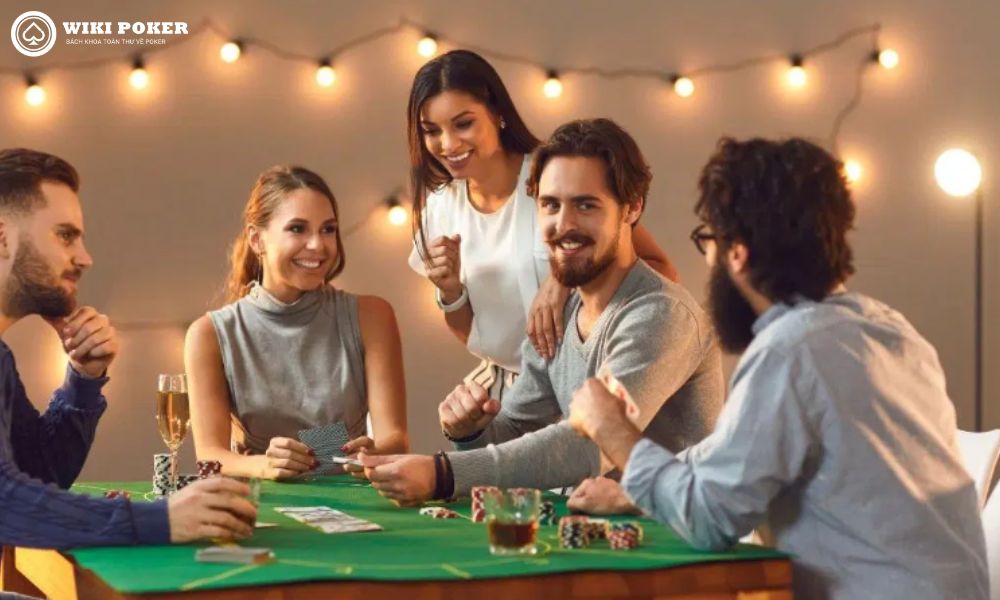 Chơi poker là phải vui