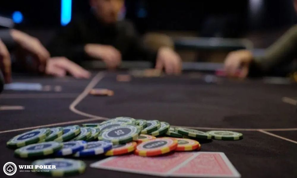 Chiến lược của người chơi ở high-stakes poker thường rất phức tạp