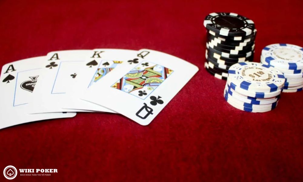 Đừng slow-play hand mạnh quá thường xuyên trong PLO