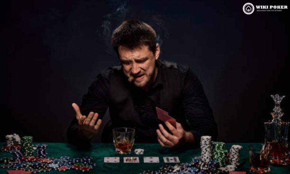 Cộng đồng poker đầy sự tiêu cực