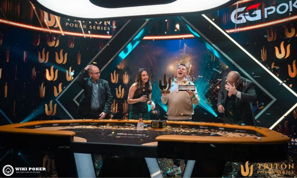 Aleksejs Ponakovs vô địch Main Event