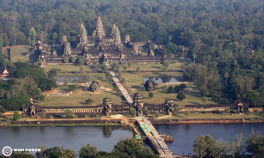 Quần thể Angkor Wat tráng lệ