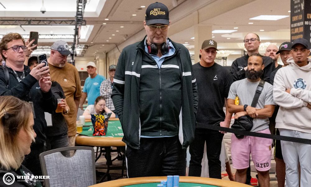 Phil Hellmuth ngậm ngùi về nhì