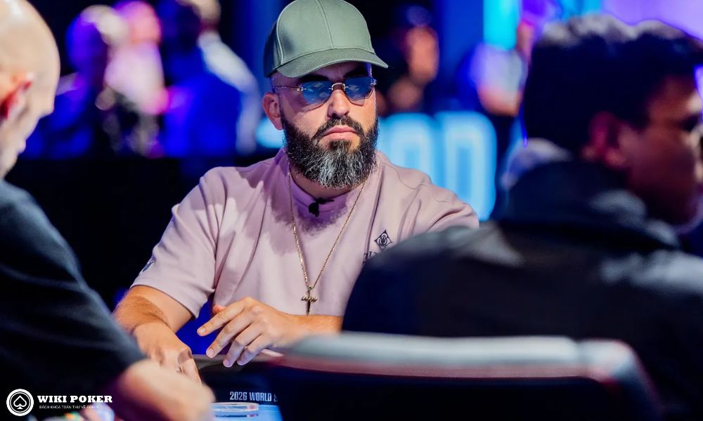 Kenney đang xô đổ những cột mốc lịch sử poker